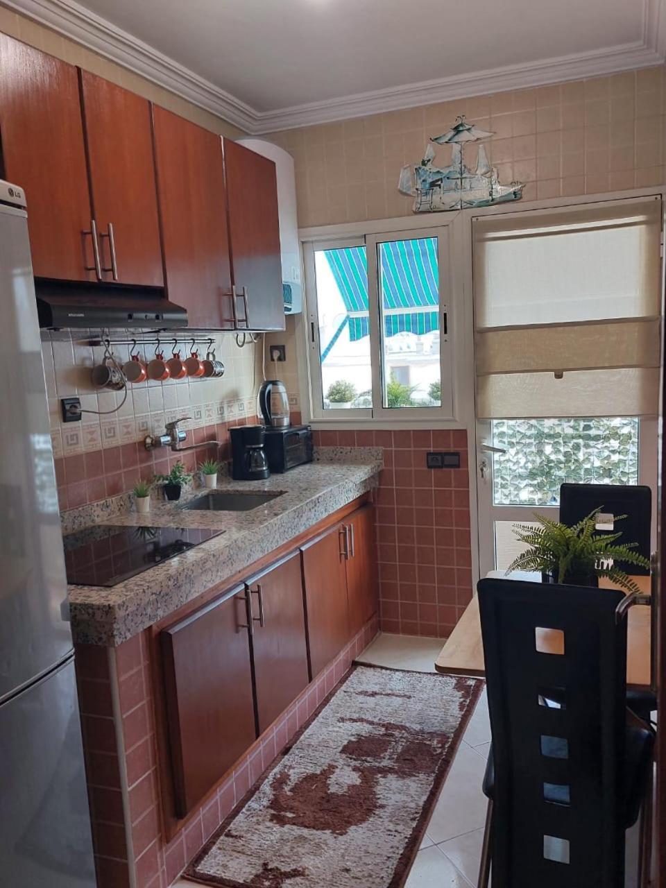 Appartement Au Coeur Du Centre Ville De Rabat Kültér fotó